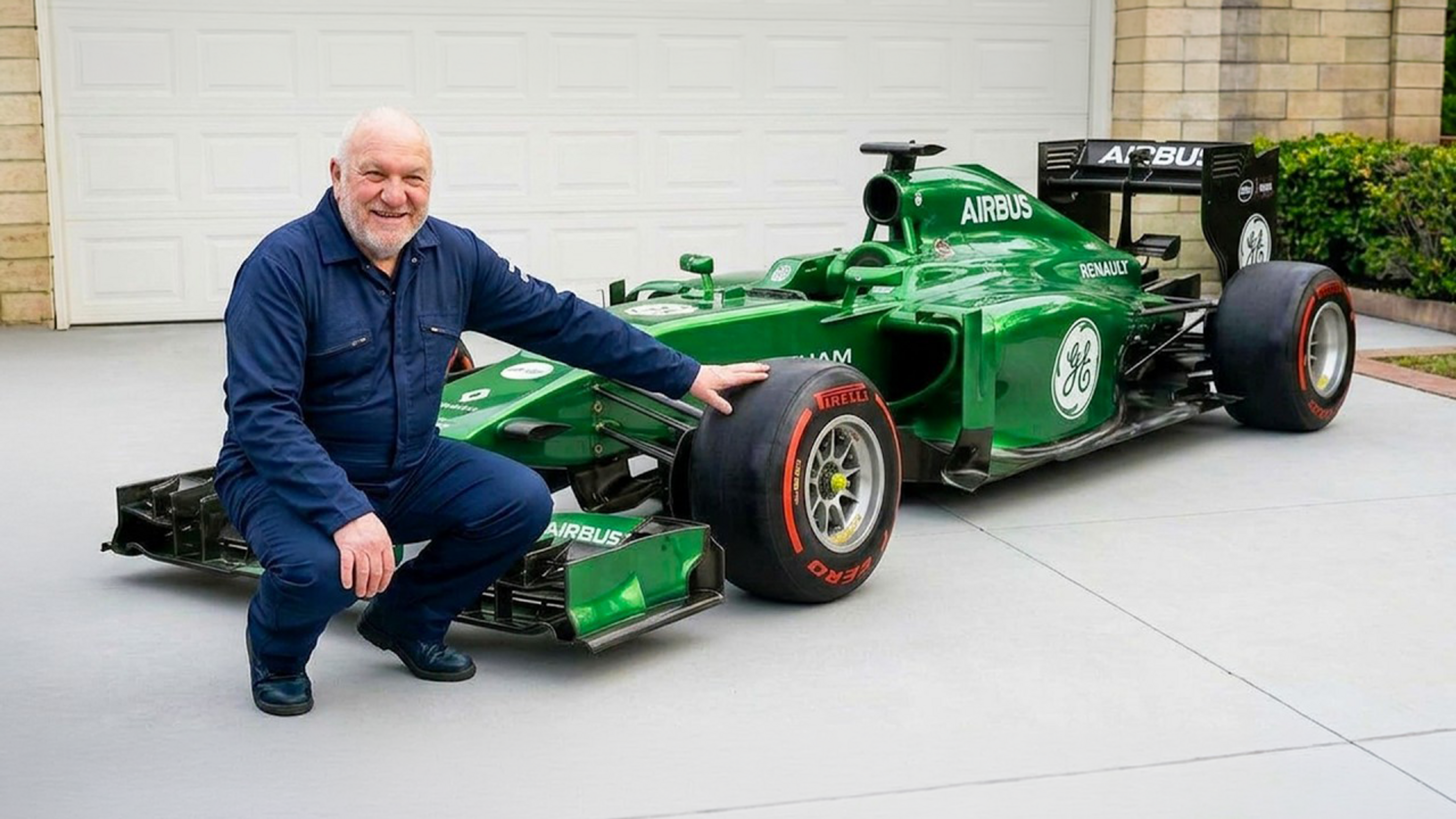 Man bouwt échte Formule 1-auto in zijn schuur: ’Stuur kostte me 11.500 euro’